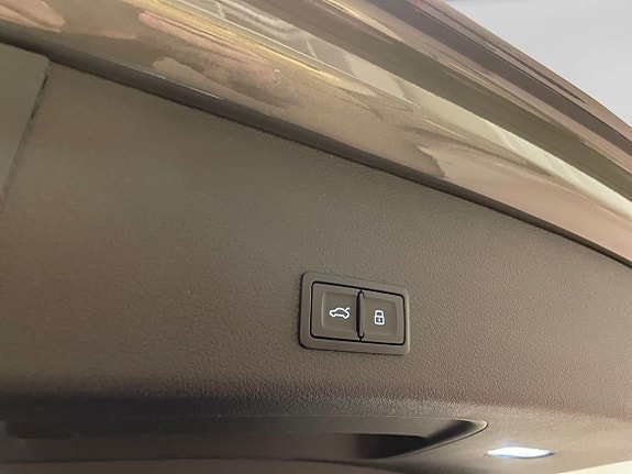 Audi Q8 9 of 15