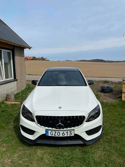 Mercedes-Benz C220 d 2 of 8