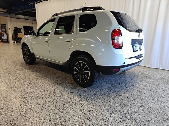 Dacia Duster 2 of 5