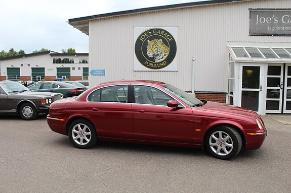 Jaguar S-TYPE 4 of 11