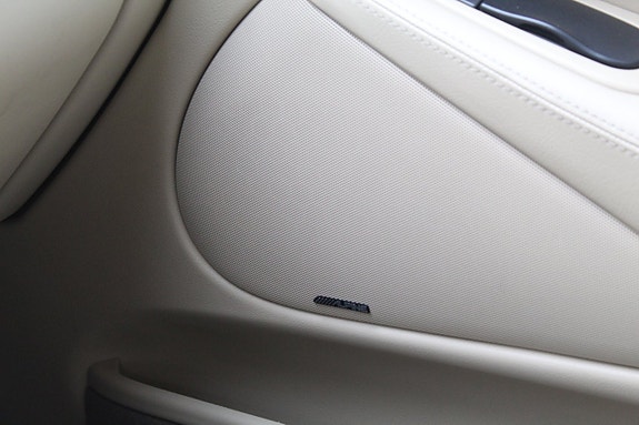 Jaguar S-TYPE 11 of 11