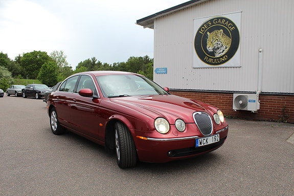 Jaguar S-TYPE