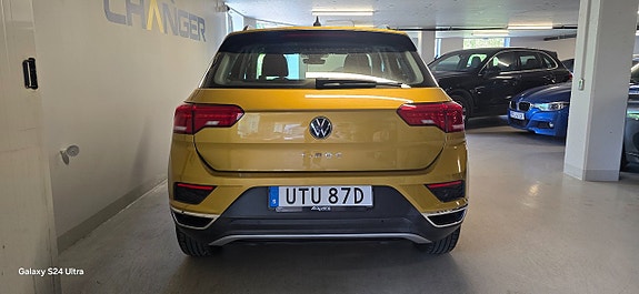 Volkswagen T-Roc 4 of 5