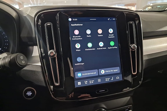 Volvo XC40 16 of 16