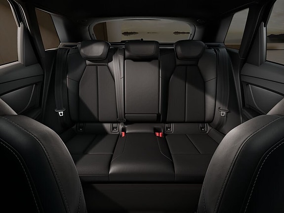 Audi Q4 e-tron 8 of 9