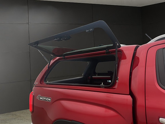 Volkswagen Amarok 13 of 30