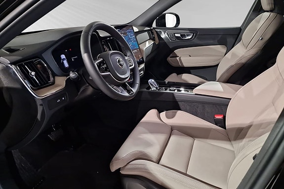 Volvo XC60 7 of 18