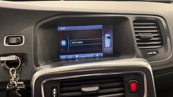 Volvo V60 12 of 14