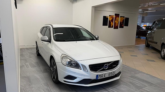 Volvo V60 4 of 14