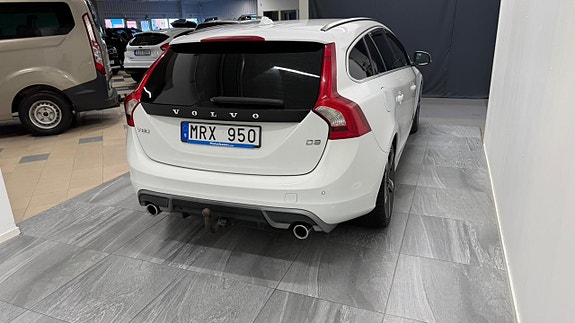 Volvo V60 5 of 14