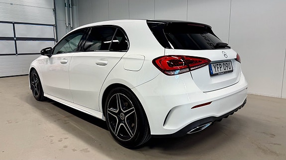 Mercedes-Benz A180 4 of 5