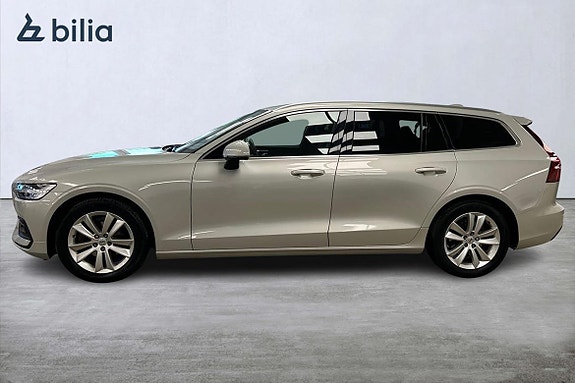 Volvo V60 2 of 5