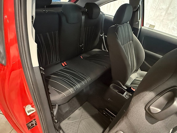 Opel Corsa 12 of 12