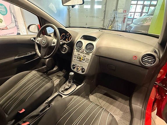 Opel Corsa 11 of 12