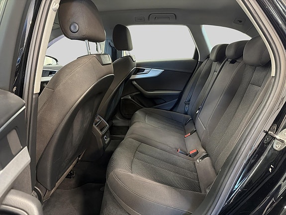 Audi A4 10 of 24