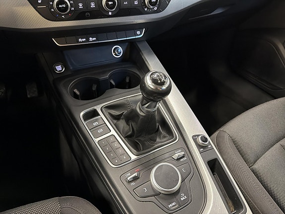 Audi A4 15 of 24