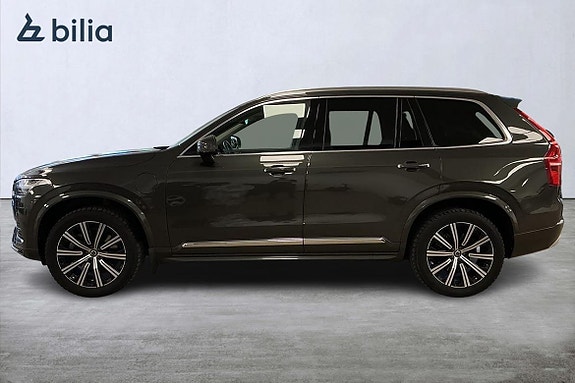 Volvo XC90 2 of 5