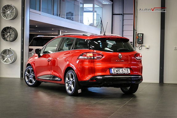 Renault Clio 2 of 5