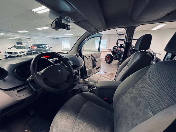 Renault Kangoo Express 12 of 21