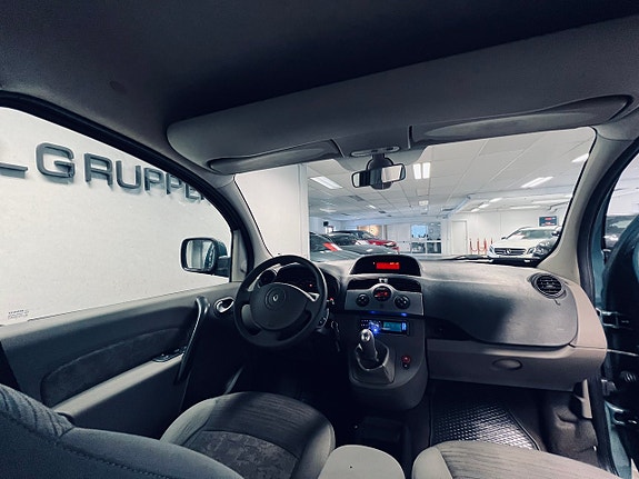 Renault Kangoo Express 11 of 21