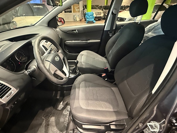 Hyundai i20 8 of 11