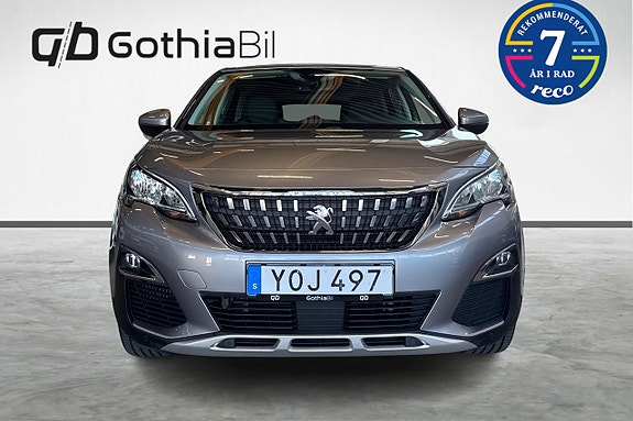 Peugeot 3008 2 of 5