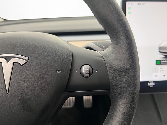 Tesla Model 3 20 of 30