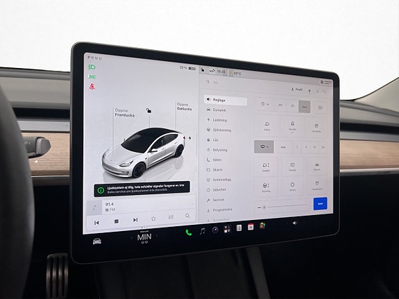 Tesla Model 3 21 of 30