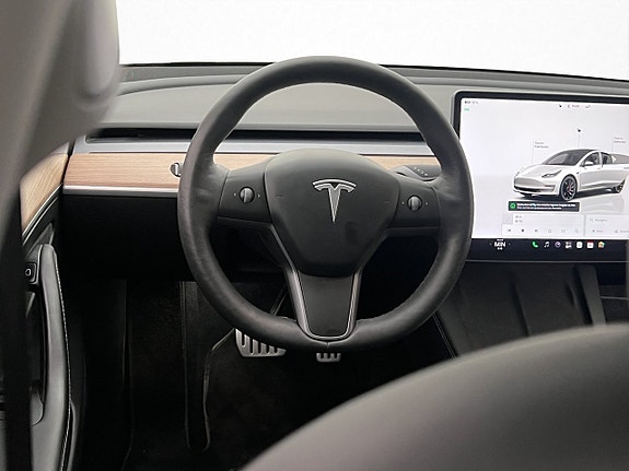 Tesla Model 3 13 of 30
