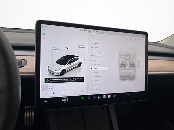 Tesla Model 3 26 of 30