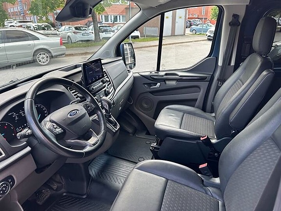 Ford Transit Custom 15 of 20