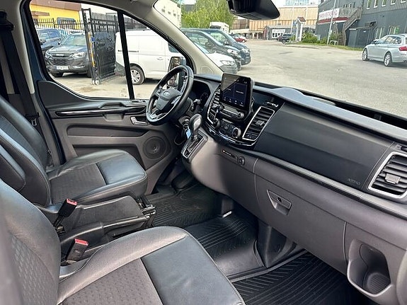 Ford Transit Custom 17 of 20