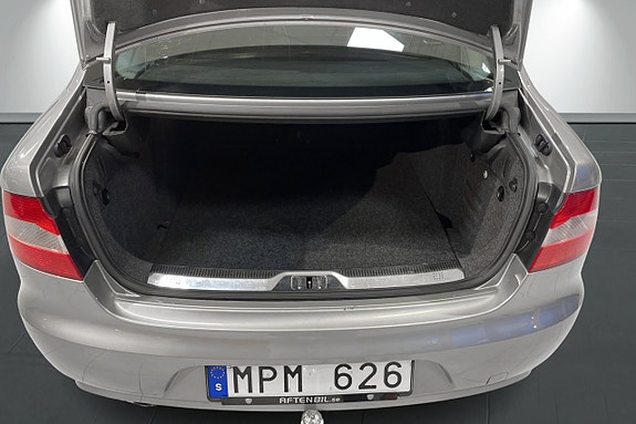 Skoda Superb 18 of 25