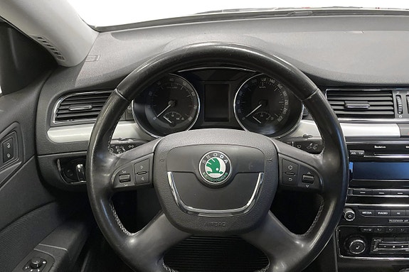 Skoda Superb 13 of 25