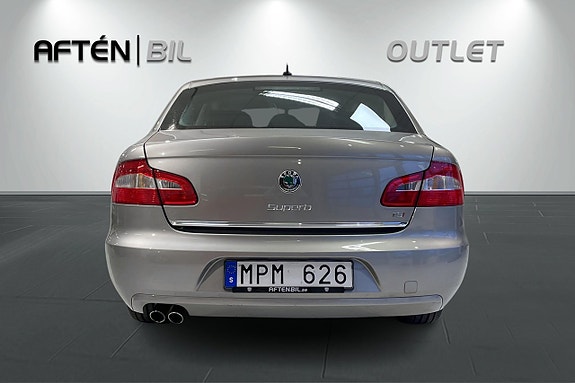 Skoda Superb 8 of 25
