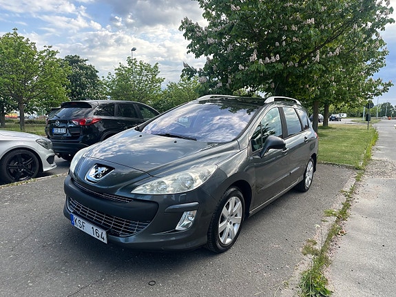 Peugeot 308 SW 7 of 12