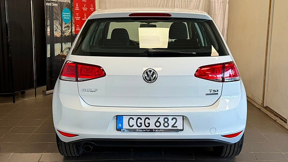 Volkswagen Golf VII 6 of 18