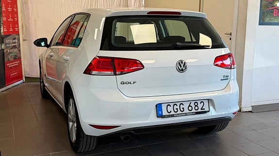 Volkswagen Golf VII 7 of 18