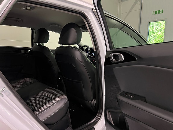 Kia Ceed 9 of 25