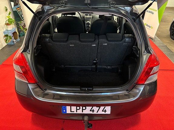 Toyota Yaris 7 of 22
