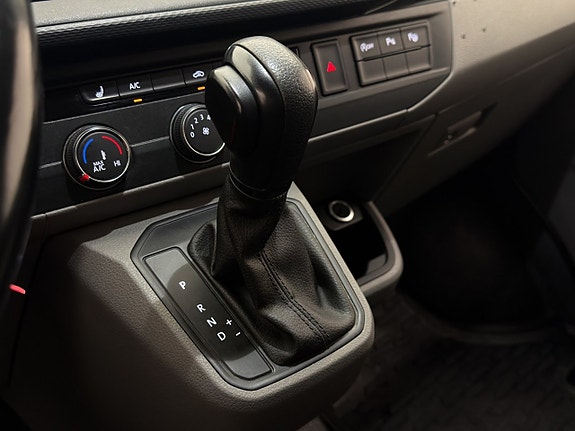 Volkswagen Transporter 25 of 30