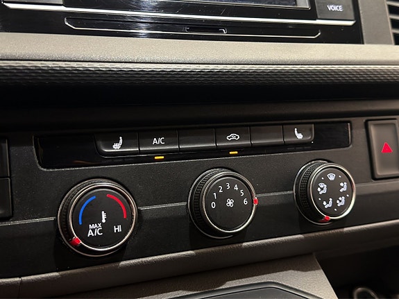 Volkswagen Transporter 24 of 30
