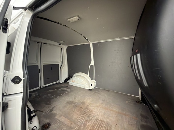 Volkswagen Transporter 13 of 30