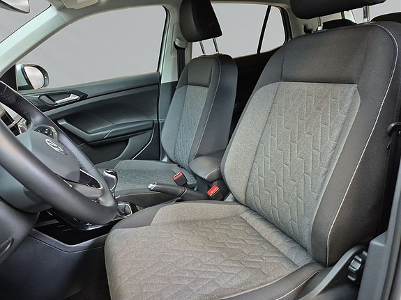 Volkswagen T-Cross 7 of 8