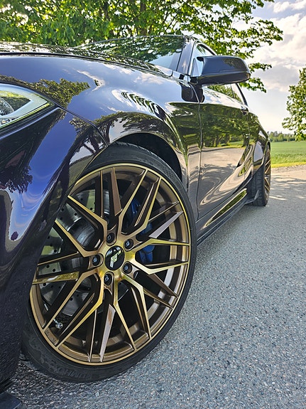 BMW M235i 2 of 5
