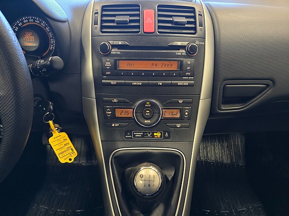 Toyota Auris 17 of 20