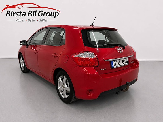 Toyota Auris 5 of 20