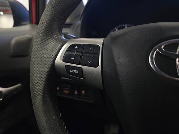 Toyota Auris 13 of 20
