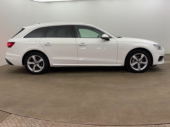 Audi A4 9 of 24