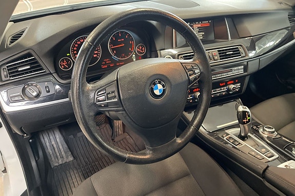 BMW 520d 8 of 12